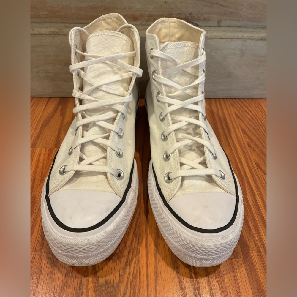 Converse Chuck Taylor All Star Lift Platform White Women’s High Top Shoes Size 8